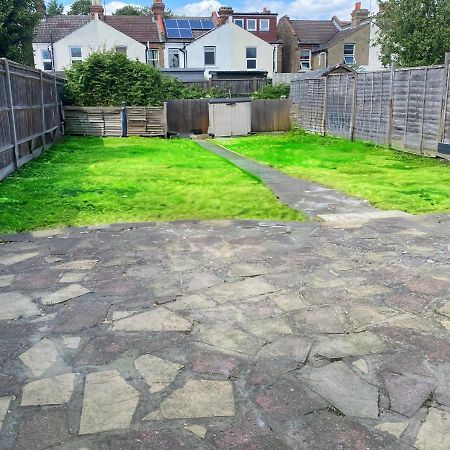 Delightful London Chalet House Bromley Luaran gambar